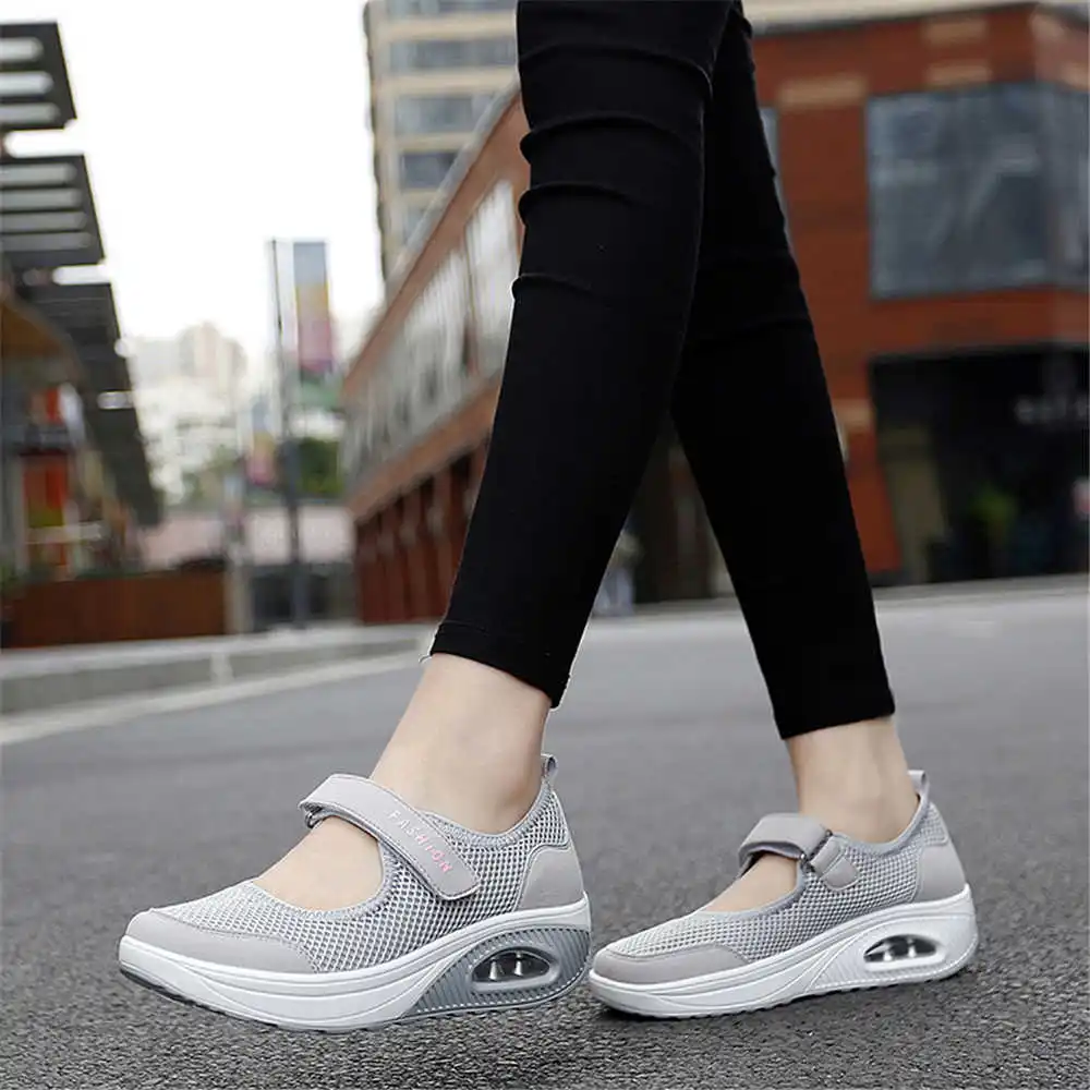 Unique Tech Accessories Gifts - 36-41 Demi-seizoen Gekleurde Sneakers Loopschaatsen Basketbal