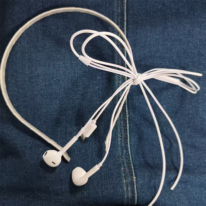    Koreaanse mode hoofdtelefo - Tech Inspired Accessories recensie en prijs